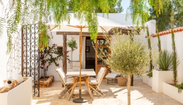 Resa estates Ibiza for sale te koop villa port des torrent zwembad  terrace garden patio.jpg